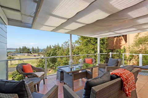 Tathra Beachbreak - Tourism Guide 0