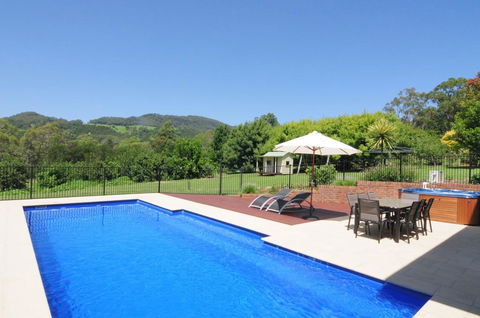 Tatiara - Spacious Family Friendly Home! - Cruises Travel 0
