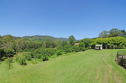 Tatiara - Spacious Family Friendly Home! - Cruises Travel 2
