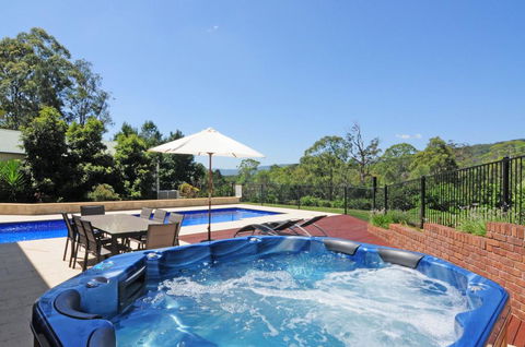 Tatiara - Spacious Family Friendly Home! - Cruises Travel 3