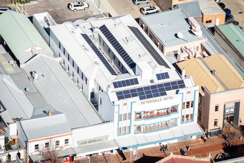 Tattersalls Hotel - Tourism Guide 2