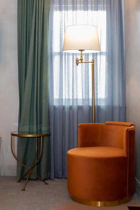 Tattersalls Hotel - Tourism Guide 3