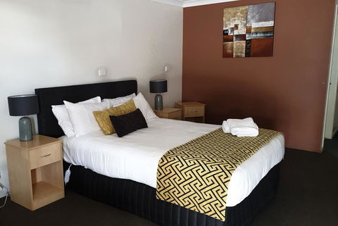 Tenterfield Tavern And Motor Inn - Travel Search 0