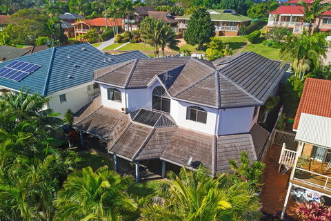 The Atrium, 11 Kentia Close - Travel Agents 1