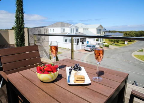 The Beach House At Bayside - Travel Search 0