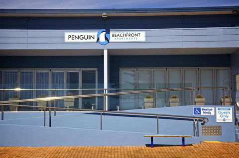 Penguin Beachfront Apartments - Travel Search 17