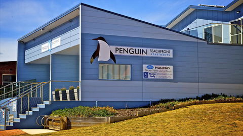Penguin Beachfront Apartments - Travel Search 22