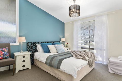 Birch Lane - Travel Search 12