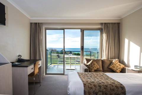 Beachfront Bicheno - Tourism Guide 15