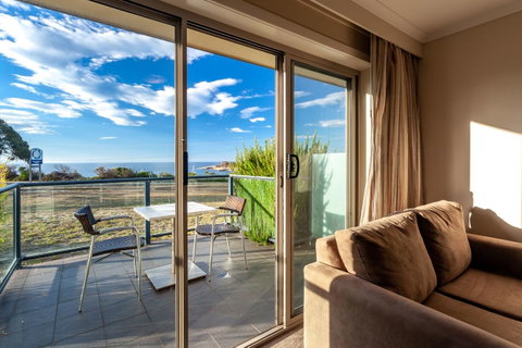 Beachfront Bicheno - Tourism Guide 18