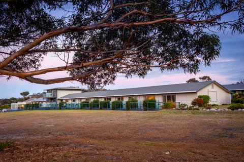 Beachfront Bicheno - Tourism Guide 40