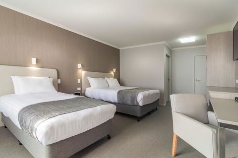 Argosy Motor Inn - Tourism Guide 5
