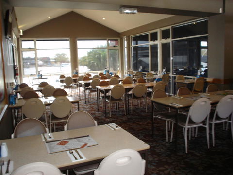 Argosy Motor Inn - Tourism Guide 33