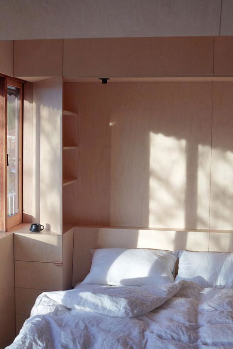 The Bae TAS - Tourism Guide 6