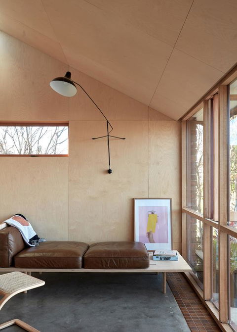 The Bae TAS - Tourism Guide 4