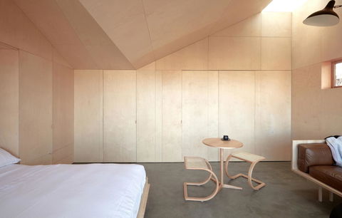 The Bae TAS - Tourism Guide 1