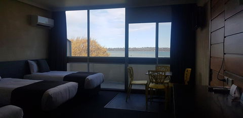 Bayside Hotel - Travel Search 5