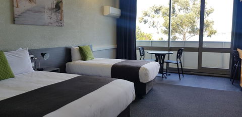 Bayside Hotel - Travel Search 24
