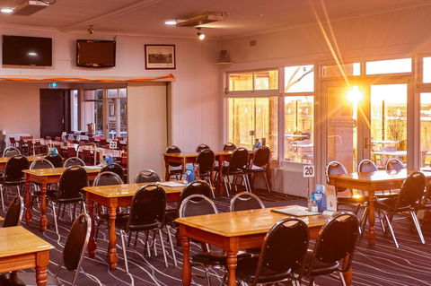 Bayside Hotel - Travel Search 14