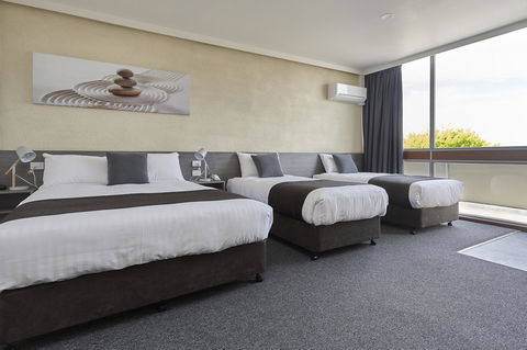 Bayside Hotel - Travel Search 21