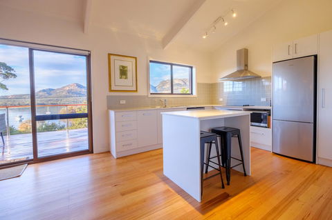 Arthouse Freycinet - Tourism Guide 8