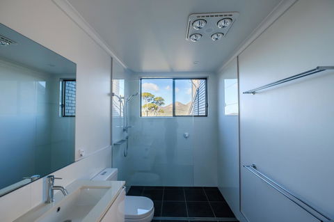Arthouse Freycinet - Tourism Guide 16