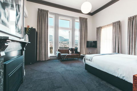 Maylands Lodge - Travel Search 3