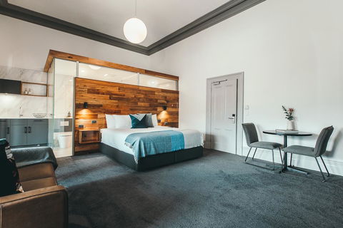 Maylands Lodge - Travel Search 4