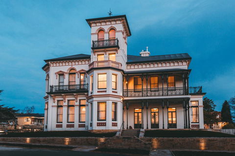 Maylands Lodge - Travel Search 1