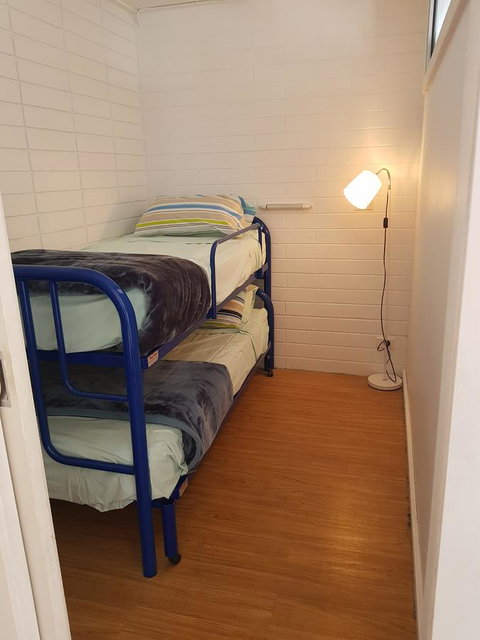 Beach Hut Scamander - Tourism Guide 6