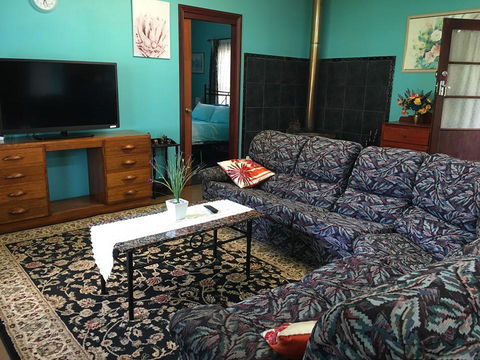 Blue Wren Bungalow - Travel Search 5
