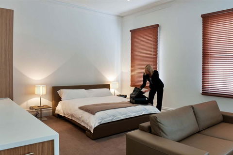 Ikon Hotel - Travel Search 34