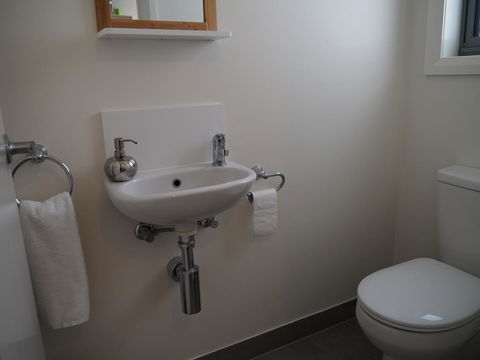 GRANITE BEACH HOUSE @ Bay Of Fires - Travel Search 13