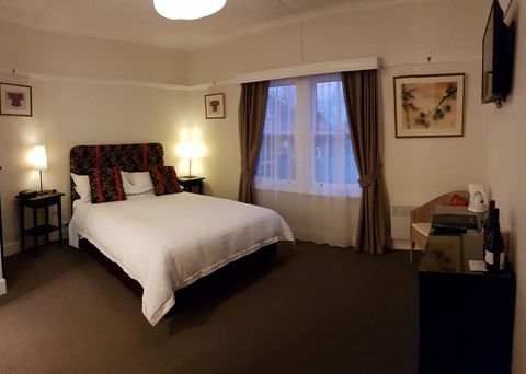 Ashdowns Of Dover - Cruises Travel 13