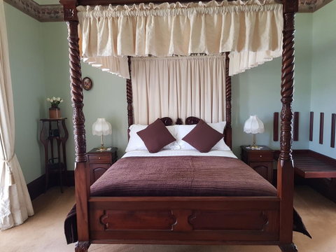 Orana House - Tourism Guide 35