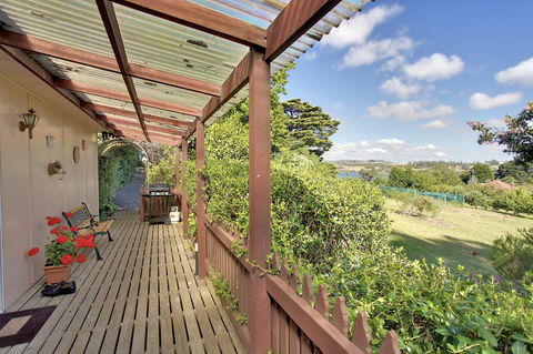Tamar River Retreat - Travel Search 5