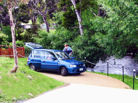 Platypus Playground Riverside Cottage - Travel Search 12
