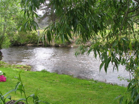 Platypus Playground Riverside Cottage - Travel Search 13