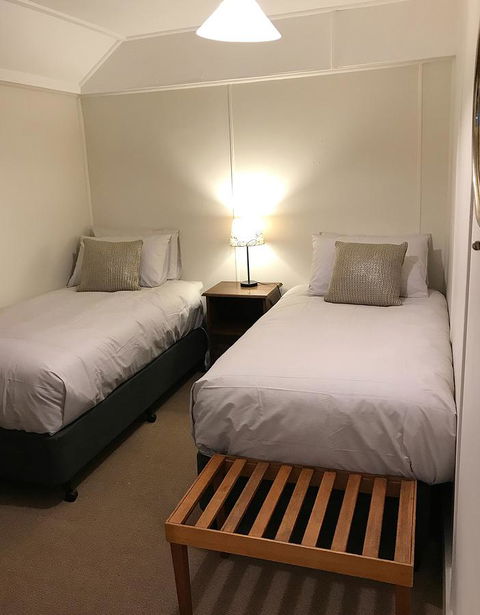 Platypus Playground Riverside Cottage - Travel Search 3