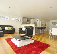 Seaview Apartment - Travel Search