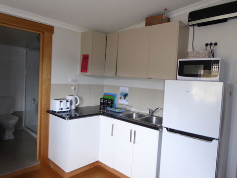 Riders Hut - Derby - Travel Search 7