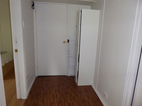 Riders Hut - Derby - Travel Search 21