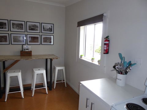 Riders Hut - Derby - Travel Search 5