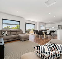 Rosewater Townhouses Dromana - Cruises Travel