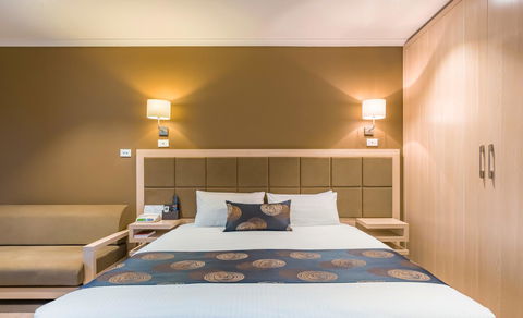 The Waverley International Hotel - Tourism Guide 12