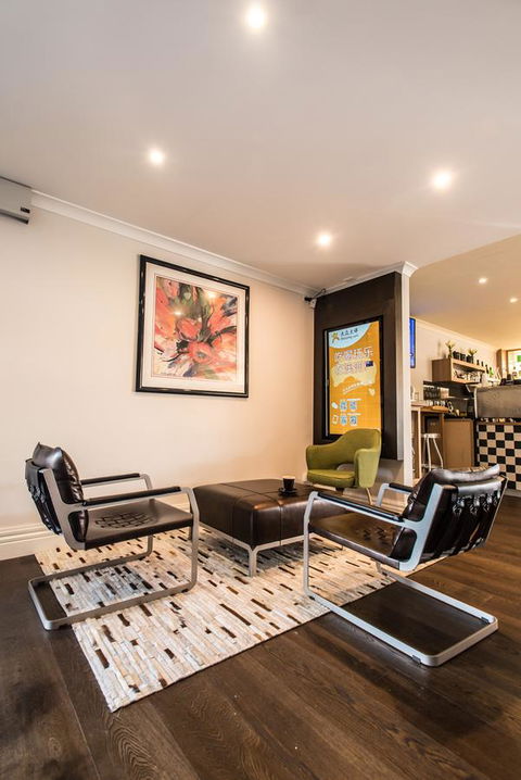 The Waverley International Hotel - Tourism Guide 25