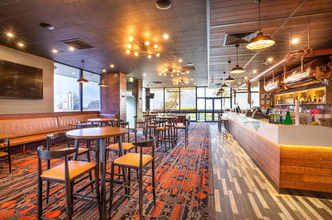 Nightcap At Sandringham Hotel - Travel Search 10