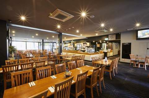 Mornington Hotel - Travel Agents 9