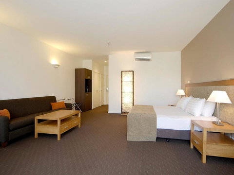 Mornington Hotel - Travel Agents 27