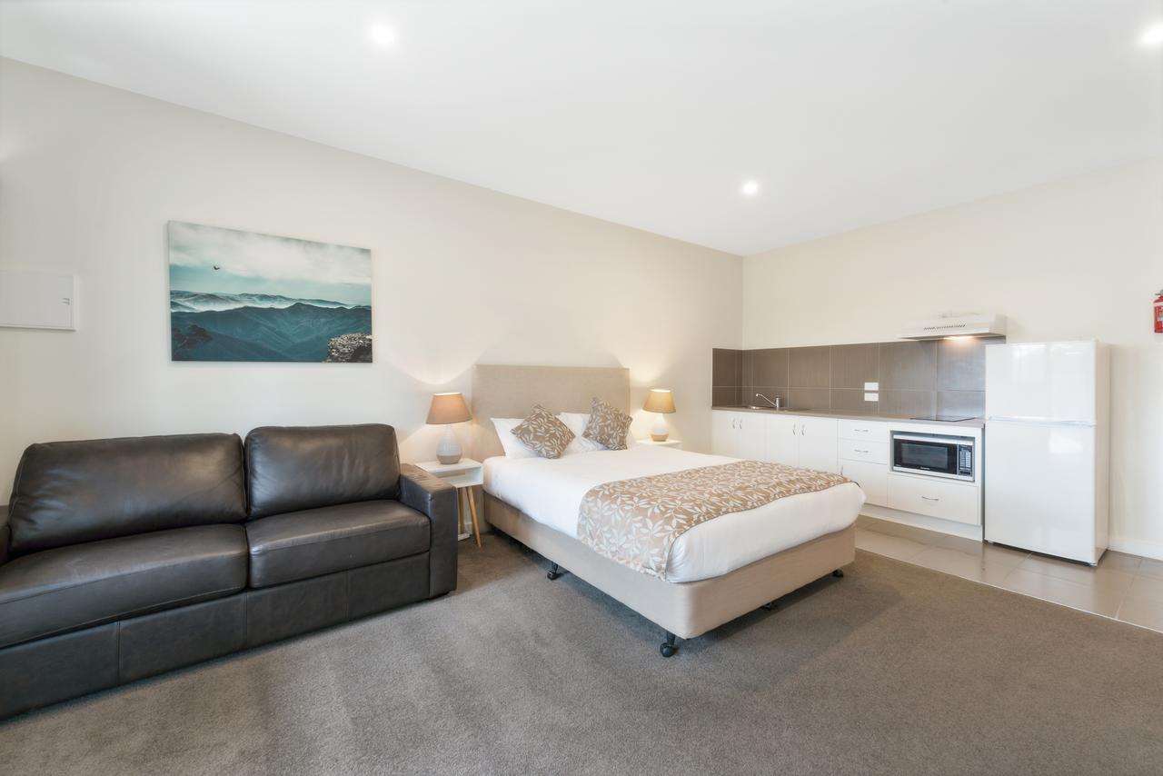 Mansfield VIC Tourism Guide